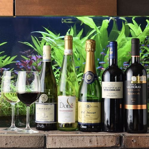 More than 50 kinds of wine from all over the world! Please enjoy it with our specialty grill♪