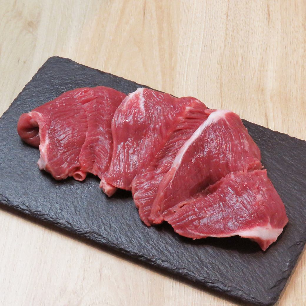 珍しい豚焼肉専門店としてオープン！高品質な肉をご堪能下さい！