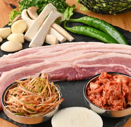 【2時間飲み放題付】生サムギョプサル＆人気韓国料理◎豪華全5品コース【4400円】