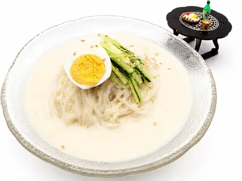 【夏季限定】コングクス(豆乳そうめん)