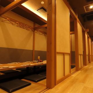 すべての席が個室となっているため、プライバシーを重視したい方にもぴったり。周りを気にせず、心ゆくまでお食事をお楽しみください。