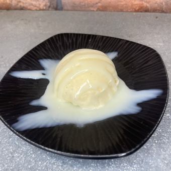 炼乳香草