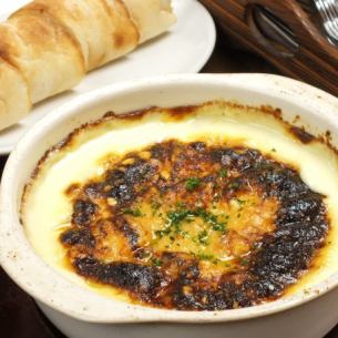 4 kinds of cheese and mushroom gratin