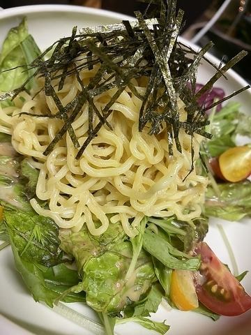 拉麵沙拉