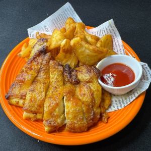 Tandoori chicken + potatoes