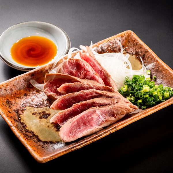 鮮度抜群！ここでしか味わえない生ラムの『炙り料理』がおすすめ