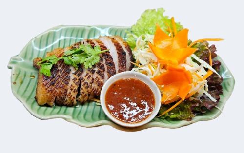 豚トロの炙り焼き(コームーヤーン)