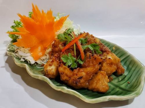 豚肉のガーリック炒め(ムグラティアン)