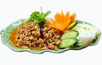 スパイシーサラダ ラープムー