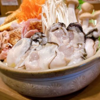 <12/1~12/29> ◇120 minutes all-you-can-drink included◇ Hiroshima oyster and young chicken miso hotpot course 6,000 yen (tax included)