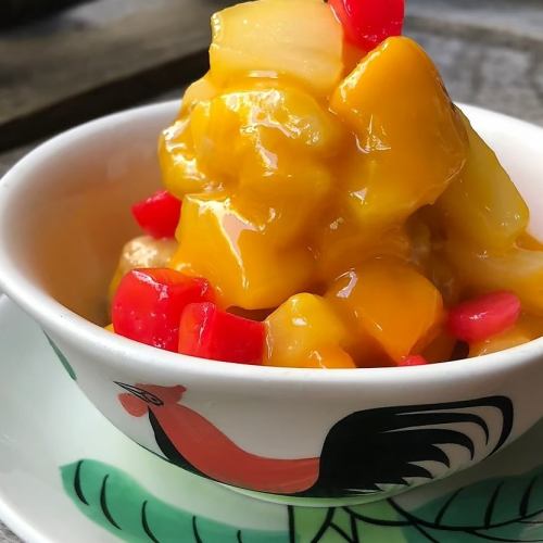 ブキッマンゴー［Frozen Tropical Fruits with Mango Sauce］