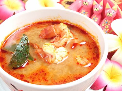 Tom Yum Kung (Sour Soup, Sour Herb Soup) (Thailand) S/M/L