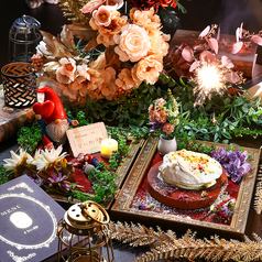 まるでおとぎ話に迷い込んだようなデザートプレートをご用意♪