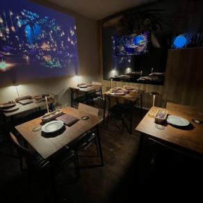 各種宴会・女子会など様々なシーンにご利用いただけるテーブル席