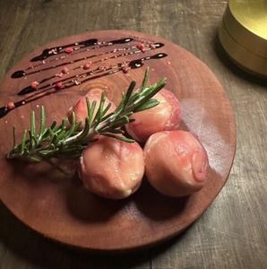 ヴェールに包まれた白い宝石