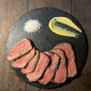 静かなる赤みの誇り