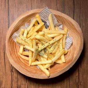 トリュフ塩の黄金ポテト