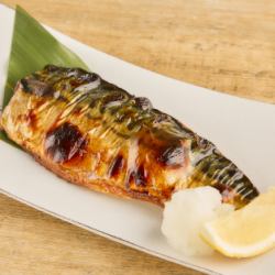 Grilled salted mackerel