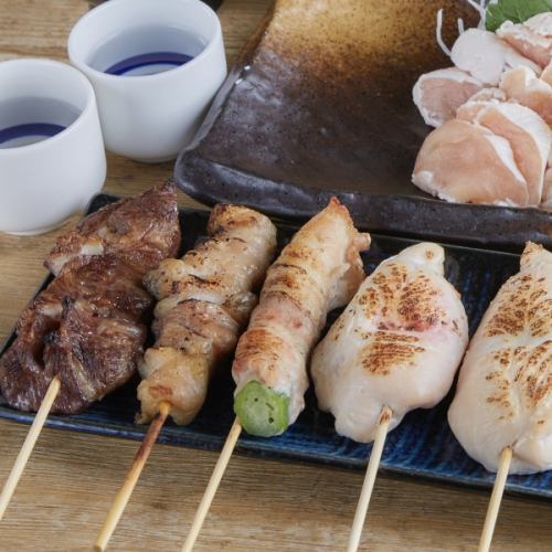 Juicy charcoal grilled yakitori is delicious!