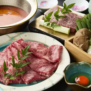 【특상 코스】 극상 고베규를 맛보는다 (SUKIYAKI)