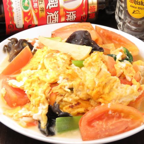 Stir-fried tomato and egg with salt
