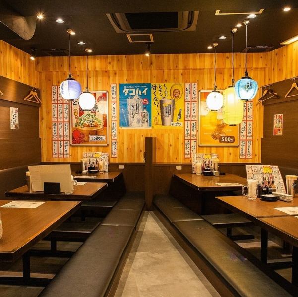 小人数宴会や友人同士の飲み会に！周りを気にせずに餃子や焼き鳥をご堪能ください♪【＃十三＃大阪＃餃子＃麻婆豆腐＃安い＃ネオ酒場＃大衆酒場＃飲み放題＃居酒屋＃女子会＃個室＃中華】