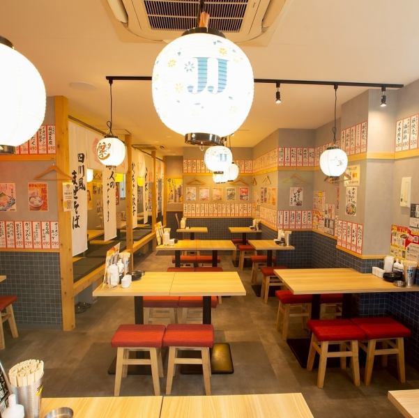 ちょっと懐かしいレトロな雰囲気で、オトナの時間をご提供いたします。【＃十三＃大阪＃餃子＃麻婆豆腐＃安い＃ネオ酒場＃大衆酒場＃飲み放題＃居酒屋＃女子会＃個室＃中華】