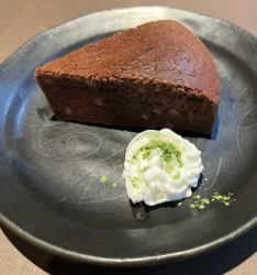 アーモンドチョコケーキ