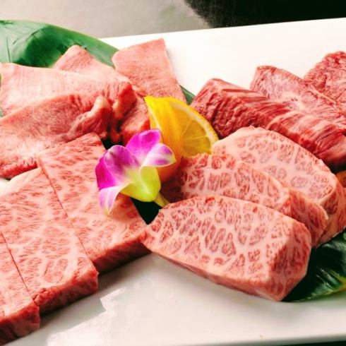 九州から毎日空輸！仙台では入手困難な九州の一級品の肉尽くし！