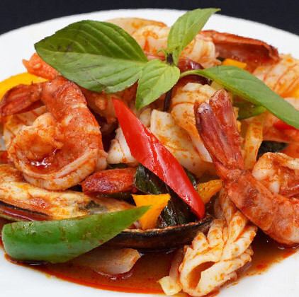 タレパットピクパオ(タイ風シーフード炒め)