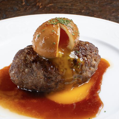 丸ごと燻製玉子ハンバーグ