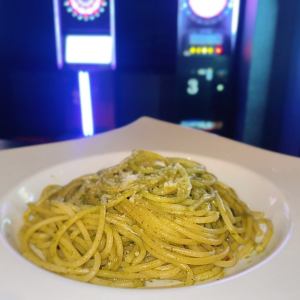 パスタ（カルボナーラ、カニトマトクリーム、ジェノベーゼ）