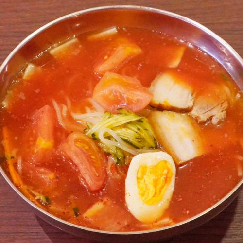 토마토 냉면