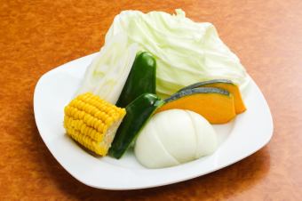 Grilled vegetables (cabbage/onion/green pepper/corn)