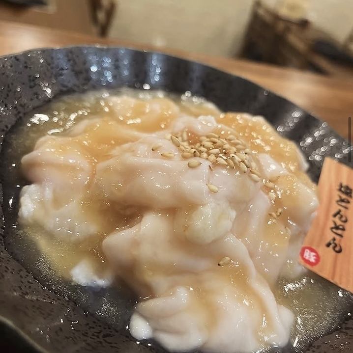 自分で焼いて豚焼肉が楽しめます！豚の貴重部位もご堪能下さい