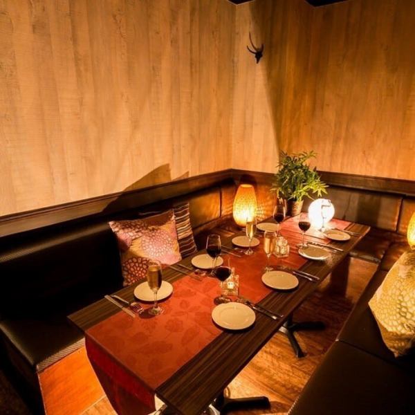 ■Private rooms that can accommodate parties of up to 80 people♪ Conveniently located just a 2-minute walk from Shinjuku Station! We can also accommodate large parties, such as company banquets! You can enjoy your meal in a relaxed atmosphere.It is also popular among couples and women's drinking parties.You can enjoy a good time at this restaurant with great taste, great prices, and a great atmosphere. We also have the all-you-can-eat meat sushi and sirloin steak that are all the rage.