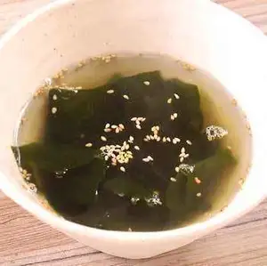 Wakame soup