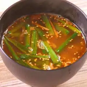 Kalbi soup (spicy and flavorful)