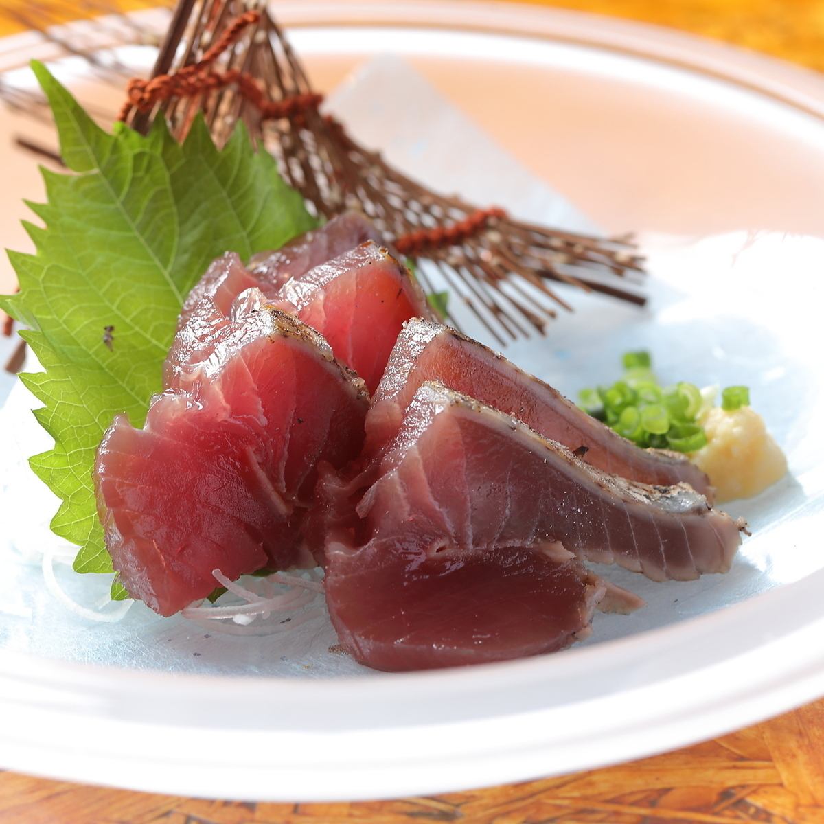 3つの市場から、その日一番新鮮で美味しい鮮魚を楽しめます！