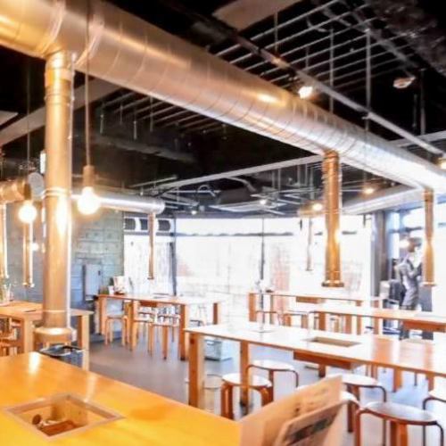 90席の広々空間で安心