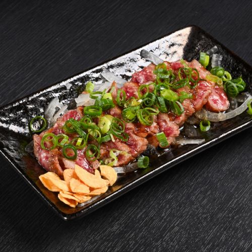 炙りの香ばしさもまた美味◇蓮の看板メニュー！【はらみのタタキ】1800円(税込)