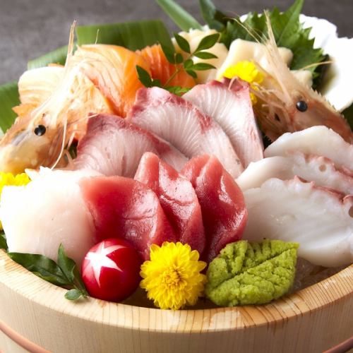 豪華　鮮魚の桶盛り