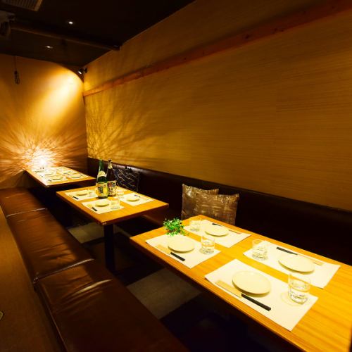 A private space separated by noren.We offer Japanese-style private and semi-private rooms where you can relax.Perfect for banquets, drinking parties, welcome and farewell parties ◎We also have many coupons available that will save you money when you make reservations on weekdays.