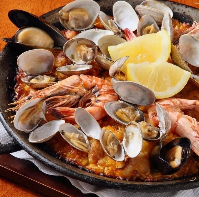 "Seafood paella" 2800 yen