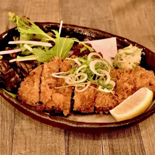 特製ネギ味噌×蛇の目ソースで食べる絶品とんかつ★