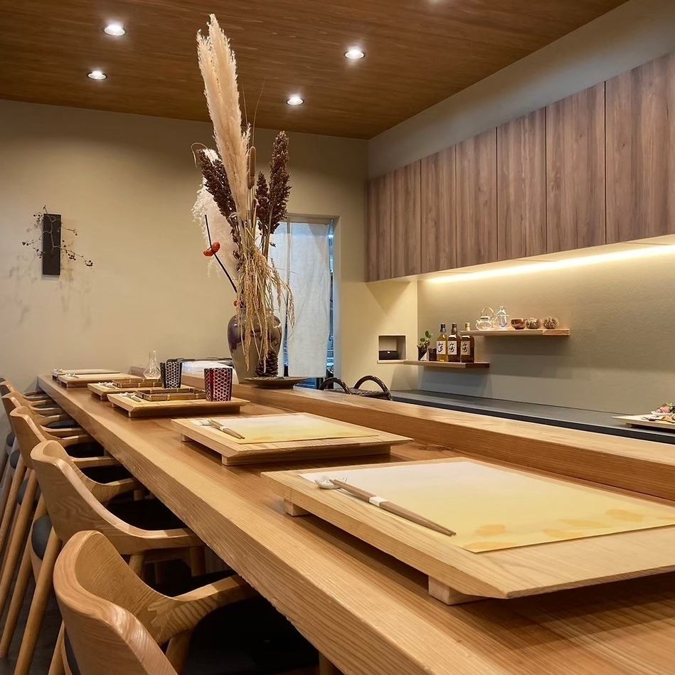 落ち着いた和空間で旬の食材とお酒を愉しむ　　晴れの日にも（お食い初め・七五三）