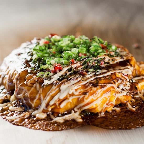 Monjayaki and Okonomiyaki are various kinds of 842 yen (tax included).All you can drink and party drinks course!