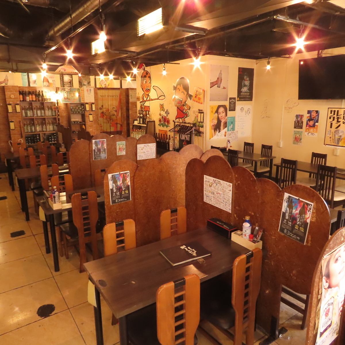 The restaurant can be reserved for private use for groups of 20 to 50 people.