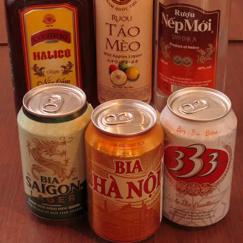 豊富なベトナム現地のお酒が飲めます！