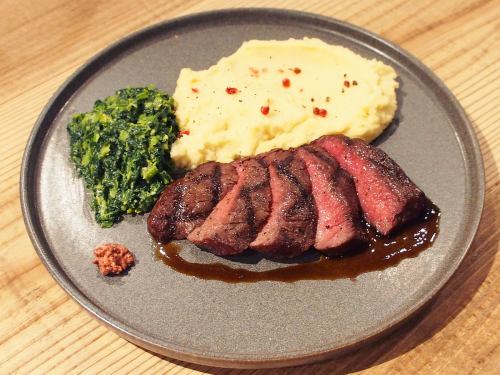 湘南やまゆり牛ランプ肉ステーキ 100g　～自家製バルサミコソース　カシスマスタード～